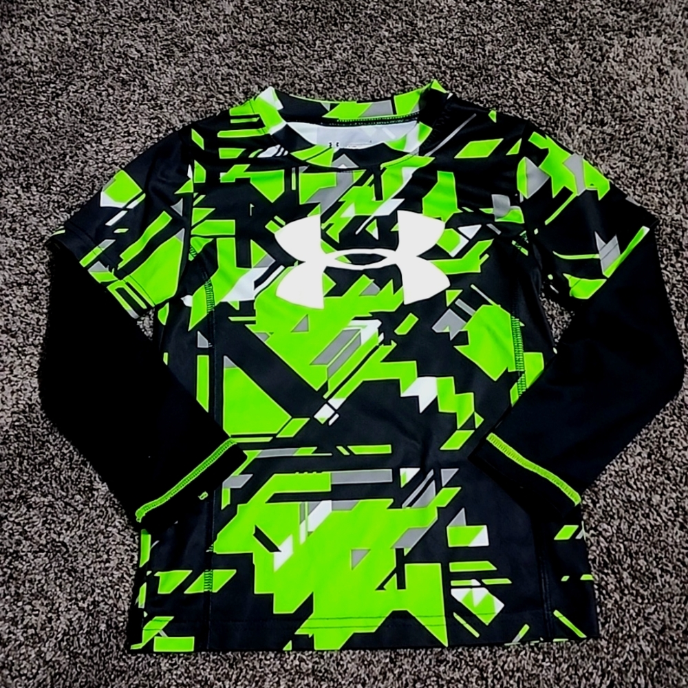 Boys UA Long sleeve green